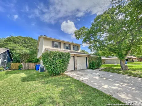 13942 Mission Valley
